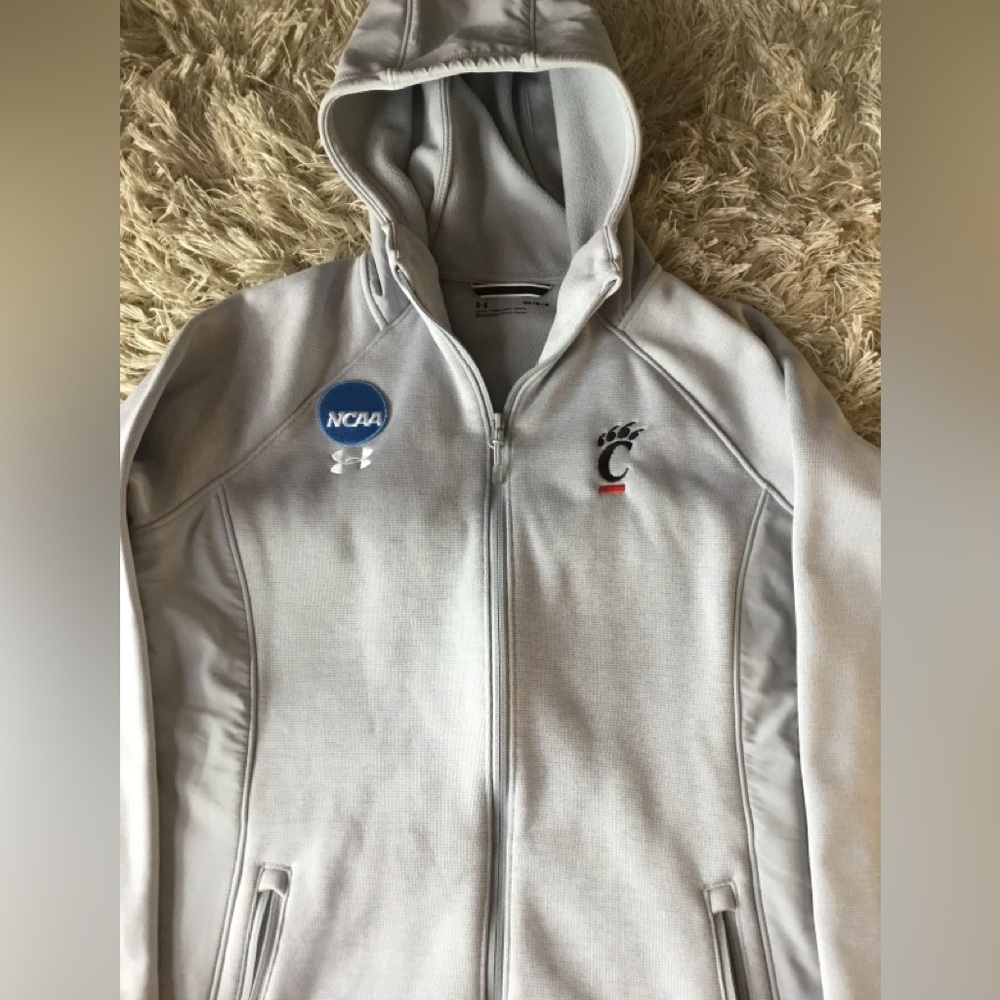 UNDER ARMOUR Womens size M NCAA CINCINNATI BEARCATS HOODIE JACKET